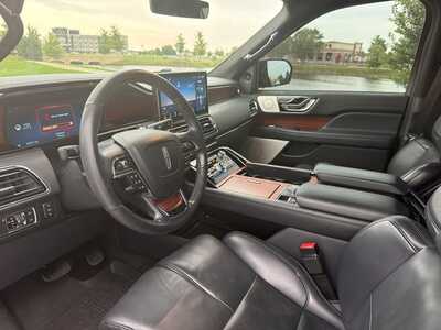 2022 Lincoln Navigator, $48495. Photo 12