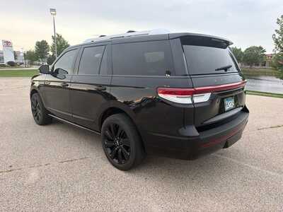 2022 Lincoln Navigator, $48495. Photo 8