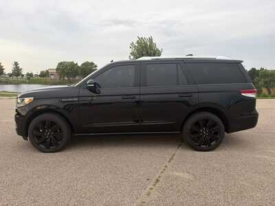 2022 Lincoln Navigator, $48495. Photo 9