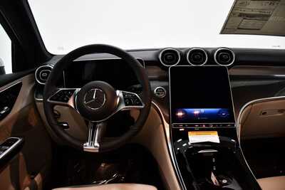 2026 Mercedes-Benz GLC-Class, $49600. Photo 8