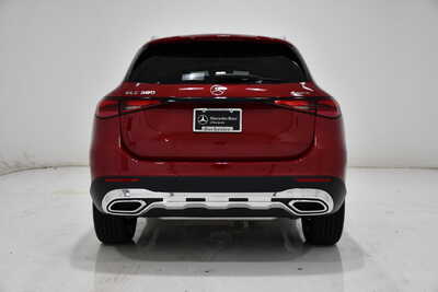 2027 Mercedes-Benz GLC-Class, $63040. Photo 4