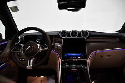 2027 Mercedes-Benz GLC-Class, $63040. Photo 7