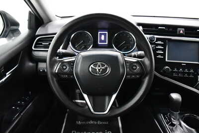 2020 Toyota Camry, $18395. Photo 9