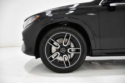 2027 Mercedes-Benz GLE-Class, $101785. Photo 6