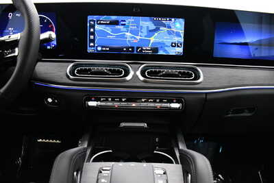 2027 Mercedes-Benz GLS-Class, $100300. Photo 11