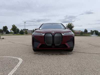 2024 BMW iX, $0. Photo 9