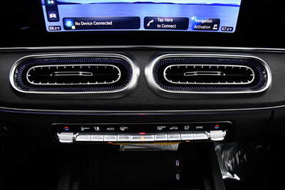2027 Mercedes-Benz GLE-Class, $79100. Photo 12