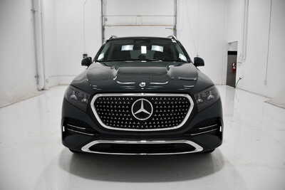 2027 Mercedes-Benz GLE-Class, $78900. Photo 2