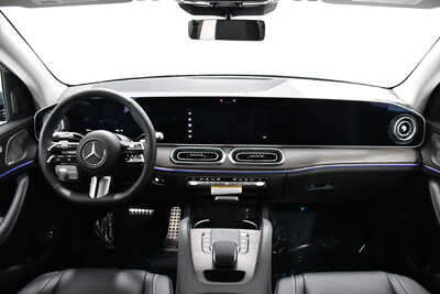 2027 Mercedes-Benz GLE-Class, $78900. Photo 7