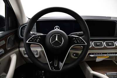 2026 Mercedes-Benz GLE-Class, $0. Photo 9