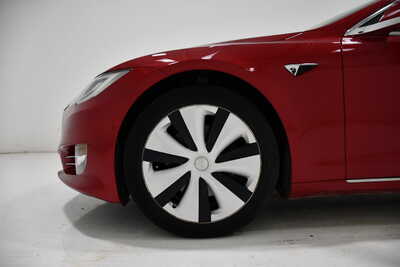 2020 Tesla Model S, $31000. Photo 6