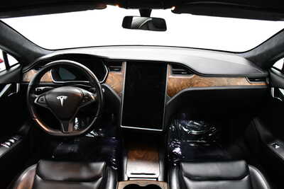 2020 Tesla Model S, $31000. Photo 7