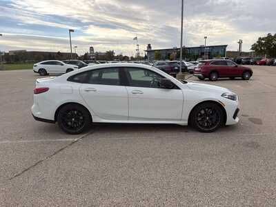 2021 BMW 2 Series, $21950. Photo 4