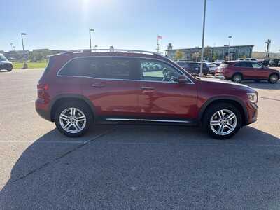 2022 Mercedes-Benz GLB, $29000. Photo 4