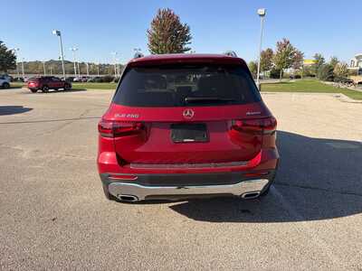 2022 Mercedes-Benz GLB, $29000. Photo 7