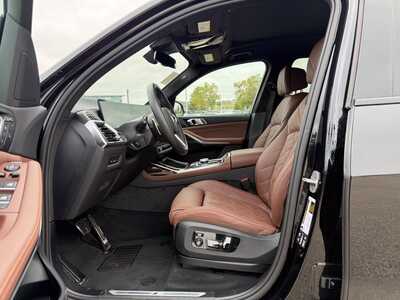 2026 BMW X7, $79595. Photo 11