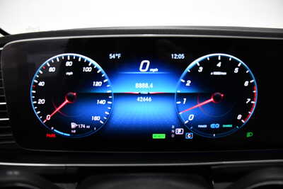 2021 Mercedes-Benz GLE-Class, $39995. Photo 12