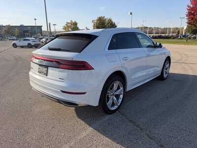 2023 Audi Q8, $41600. Photo 6