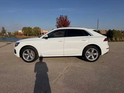 2023 Audi Q8, $41600. Photo 9