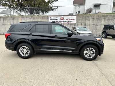 2022 Ford Explorer, $22900. Photo 1