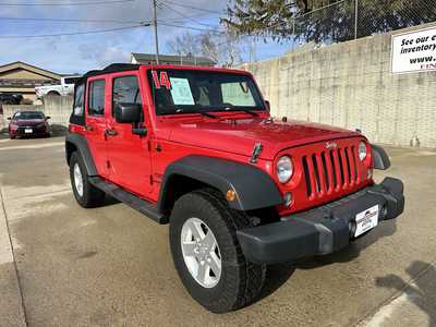 2014 Jeep Wrangler Unlimited, $15900. Photo 8