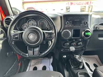 2014 Jeep Wrangler Unlimited, $15900. Photo 11