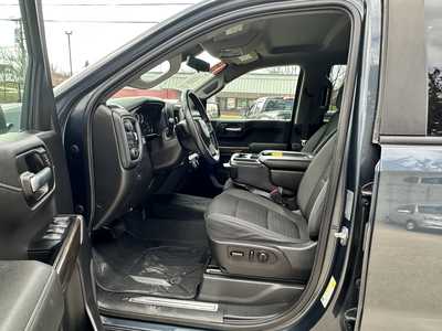 2019 Chevrolet 1500 Crew Cab, $29900. Photo 9