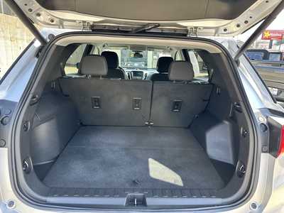 2021 Chevrolet Equinox, $17900. Photo 12