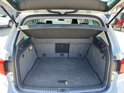 2017 Volkswagen Tiguan, $10900. Photo 12