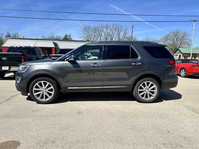 2016 Ford Explorer, $17900. Photo 5