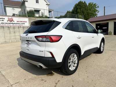 2021 Ford Escape, $16500. Photo 2