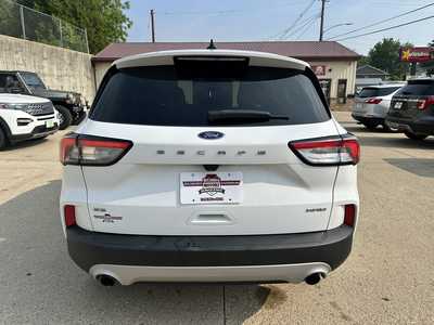 2021 Ford Escape, $16500. Photo 3
