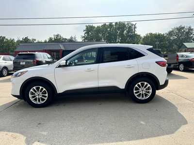 2021 Ford Escape, $16500. Photo 5