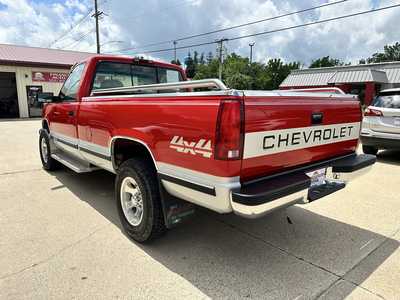 1995 Chevrolet 1500 Reg Cab, $17900. Photo 5