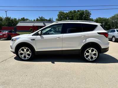 2019 Ford Escape, $13900. Photo 5