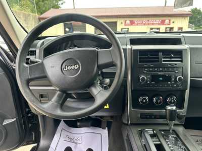 2010 Jeep Liberty, $5900. Photo 11