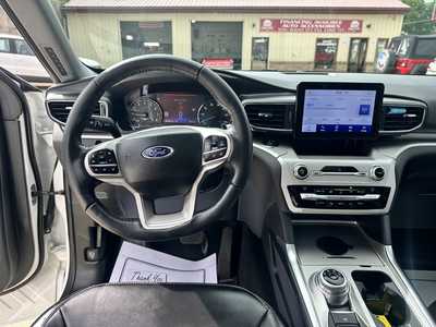 2021 Ford Explorer, $25900. Photo 11