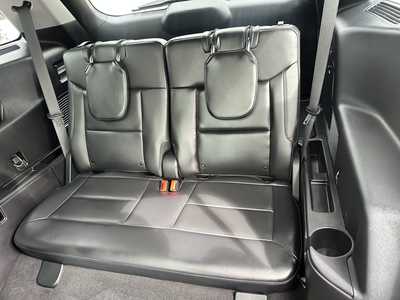 2021 Ford Explorer, $25900. Photo 12