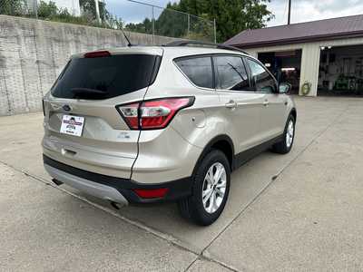 2018 Ford Escape, $14900. Photo 2