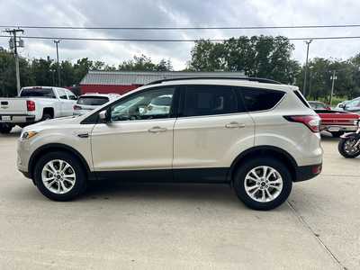 2018 Ford Escape, $14900. Photo 5