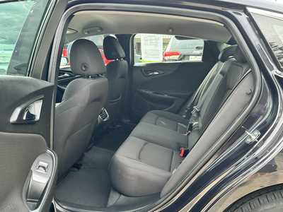 2023 Chevrolet Malibu, $17900. Photo 10