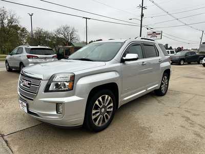 2017 GMC Terrain, $16900. Photo 2