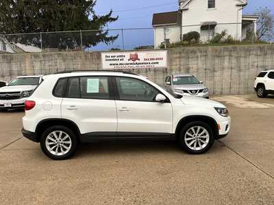 2018 Volkswagen Tiguan, $12500. Photo 1