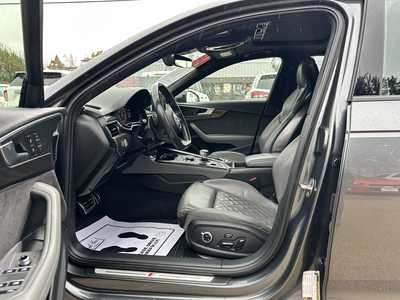 2019 Audi S4, $29900. Photo 9