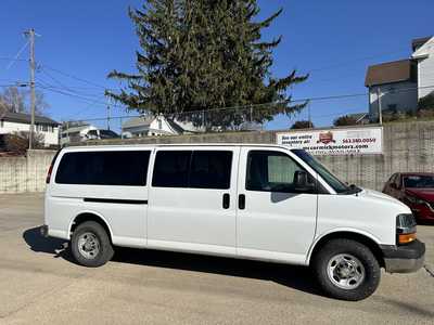 2014 Chevrolet Van,Passenger, $14500. Photo 1