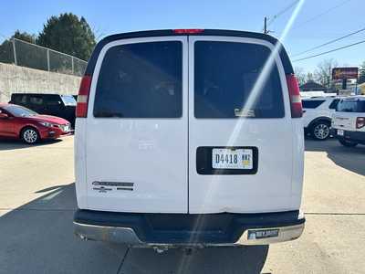 2014 Chevrolet Van,Passenger, $14500. Photo 3