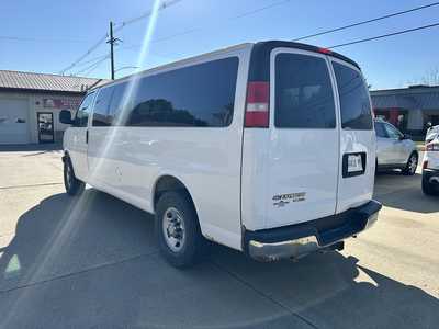 2014 Chevrolet Van,Passenger, $14500. Photo 4