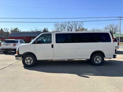 2014 Chevrolet Van,Passenger, $14500. Photo 5