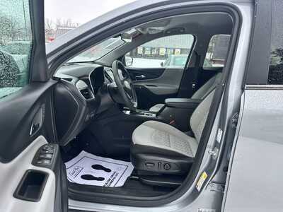 2023 Chevrolet Equinox, $19900. Photo 9