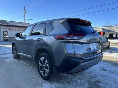 2023 Nissan Rogue, $22500. Photo 4